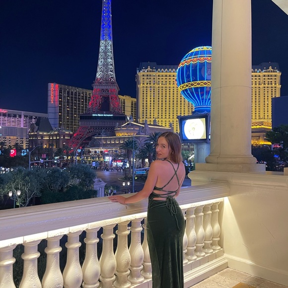 Dress - Picture 2 of 2